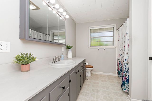 12463 Faucheux Rd, Gonzales, LA 70737