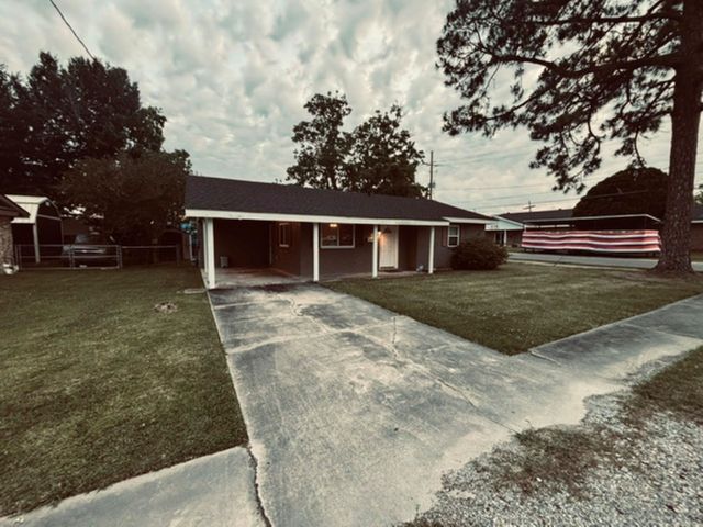 118 Mimosa St, Thibodaux, LA 70301