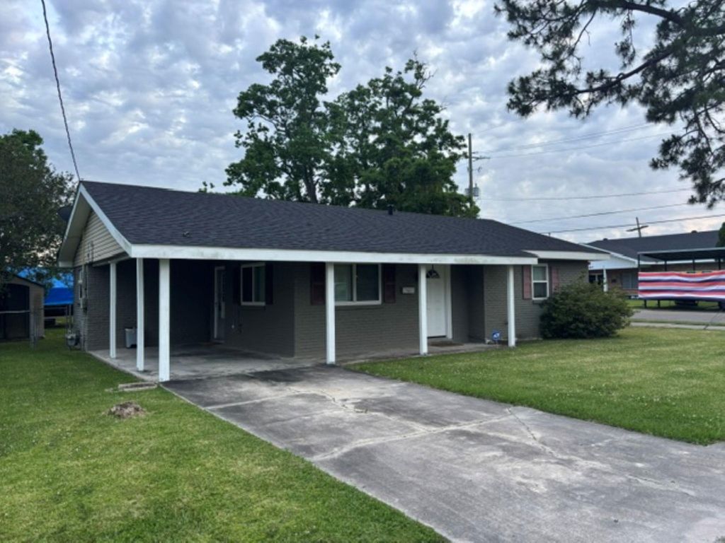 118 Mimosa St, Thibodaux, LA 70301