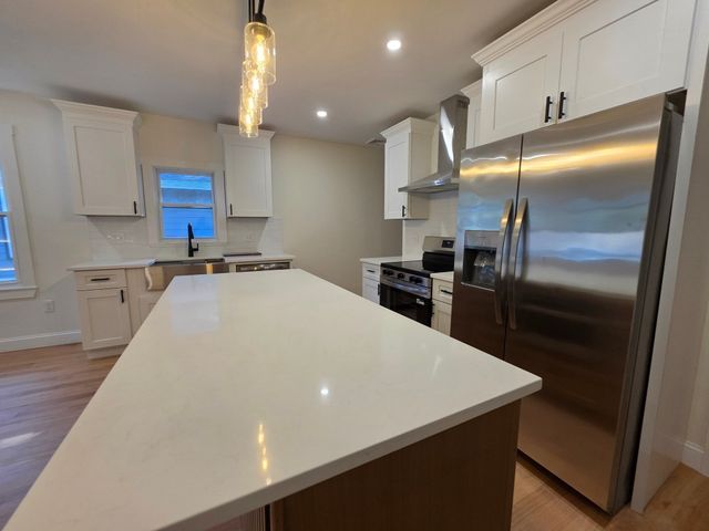 23 Murray Hill Rd, Medford, MA 02155