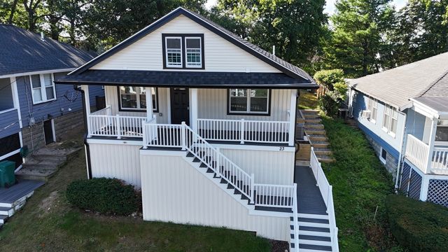 23 Murray Hill Rd, Medford, MA 02155