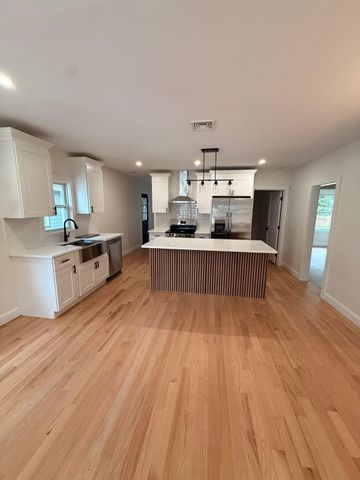 23 Murray Hill Rd, Medford, MA 02155
