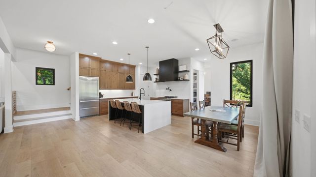 4162 Windtree Drive, Signal Mountain, TN 37377