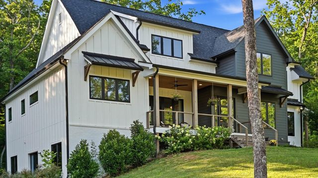 4162 Windtree Drive, Signal Mountain, TN 37377