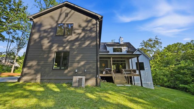 4162 Windtree Drive, Signal Mountain, TN 37377