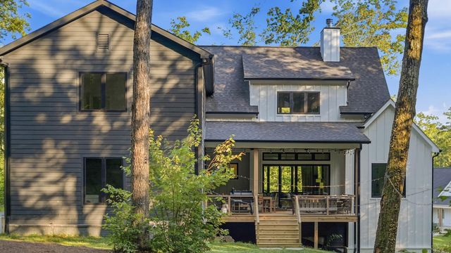 4162 Windtree Drive, Signal Mountain, TN 37377