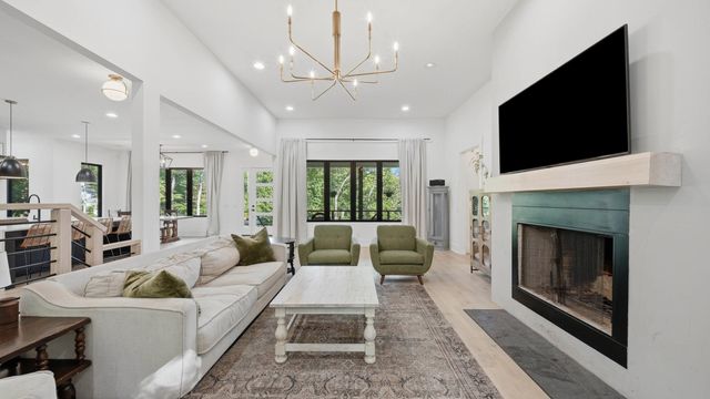 4162 Windtree Drive, Signal Mountain, TN 37377