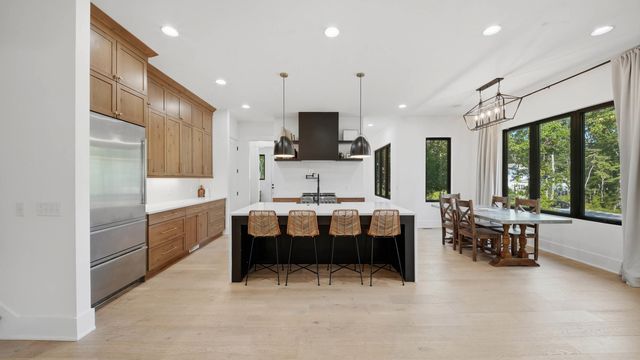 4162 Windtree Drive, Signal Mountain, TN 37377