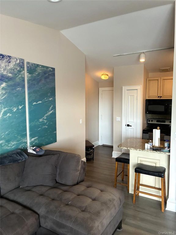 185 W Park Avenue 200, Long Beach, NY 11561 — photo 3