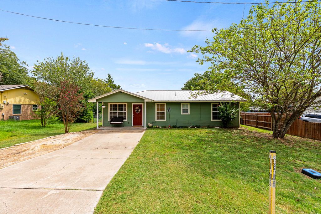 512 N Main ST, Nolanville, TX 76559