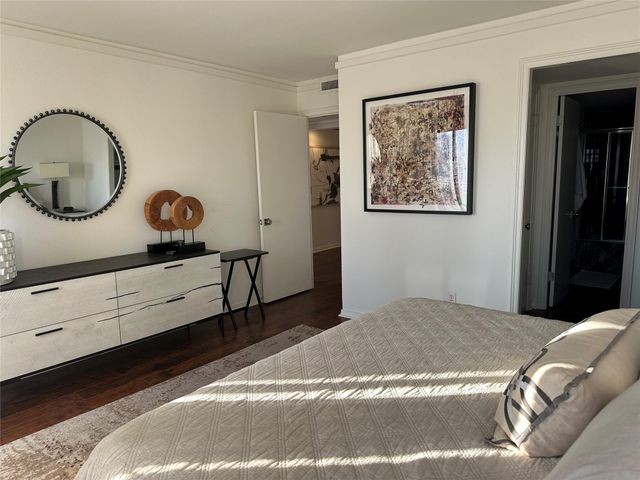 1122 Colorado ST 1609, Austin, TX 78701