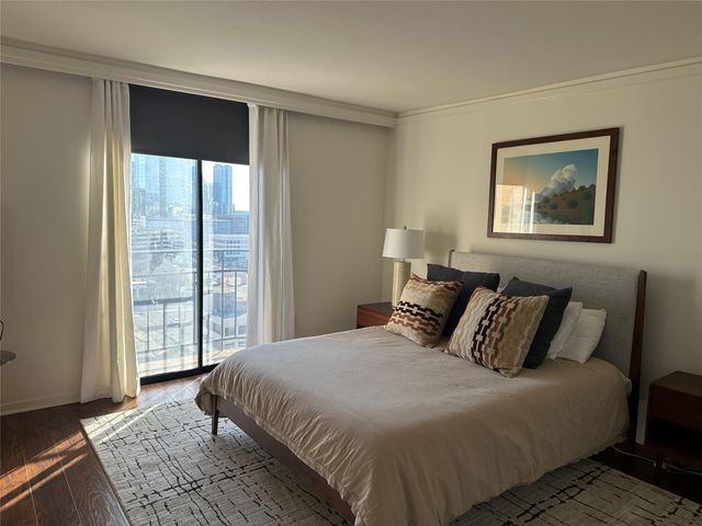 1122 Colorado ST 1609, Austin, TX 78701