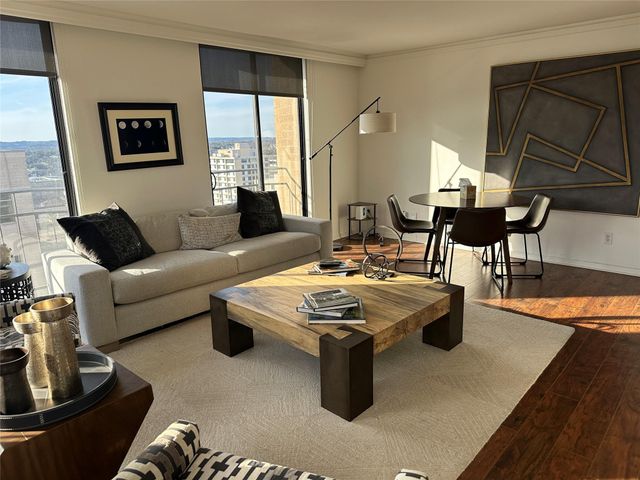 1122 Colorado ST 1609, Austin, TX 78701