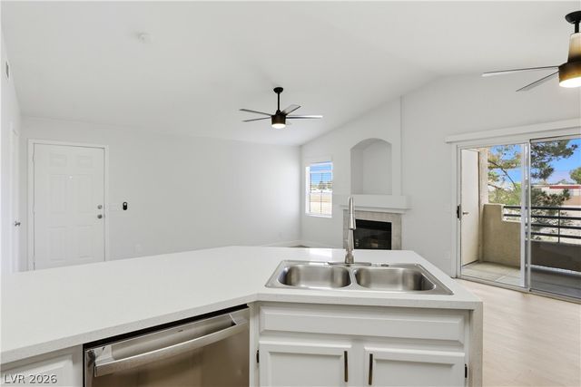 5415 West Harmon Avenue 2069, Las Vegas, NV 89103