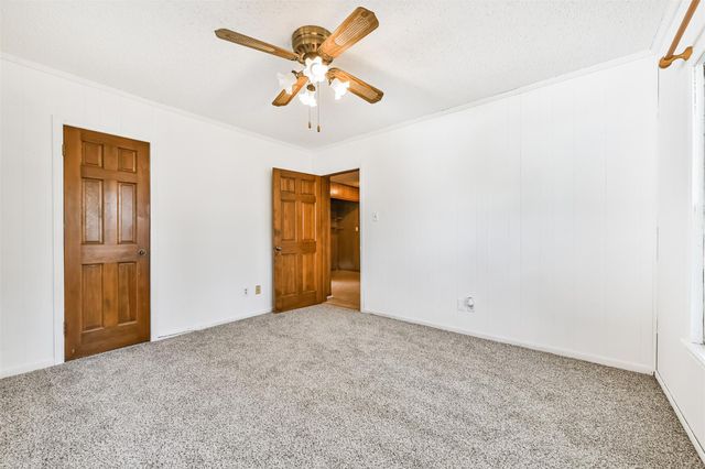 163 Oakland St, Baytown, TX 77520