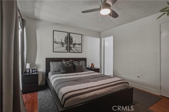 6151 Reseda Boulevard 13, Tarzana (los Angeles), CA 91335