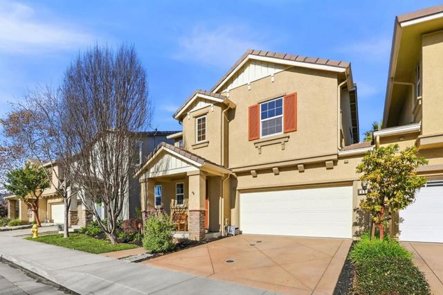 45 Angra Way, Gilroy, CA 95020