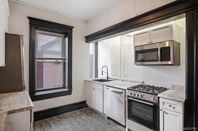 66 Adelaide Street 20, Detroit, MI 48201