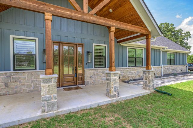 5995 Neubauer Ranch Road, Aubrey, TX 76227