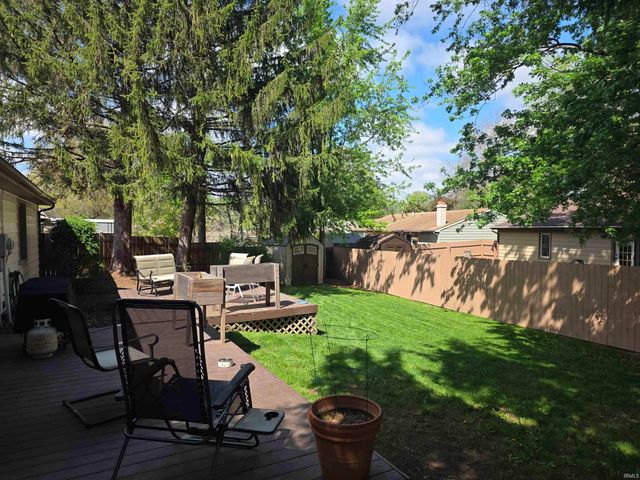 1308 Garwood Drive, Auburn, IN 46706