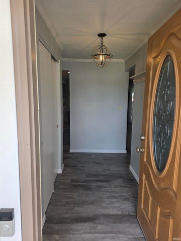 1308 Garwood Drive, Auburn, IN 46706