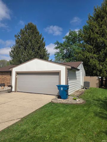 1308 Garwood Drive, Auburn, IN 46706