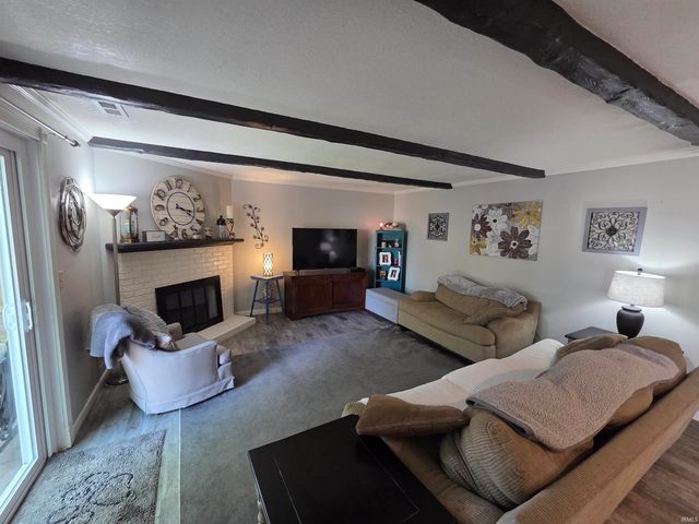 1308 Garwood Drive, Auburn, IN 46706