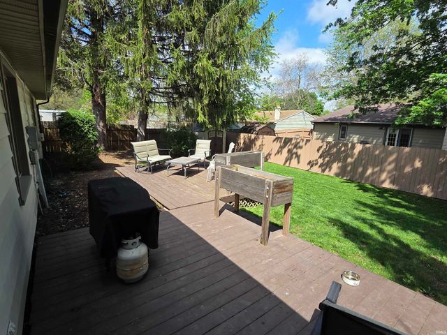 1308 Garwood Drive, Auburn, IN 46706