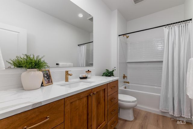 1247 W Osceola St, Middleton, ID 83644