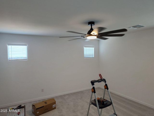 25267 N 172nd Lane, Surprise, AZ 85387