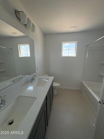 25267 N 172nd Lane, Surprise, AZ 85387