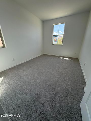 25267 N 172nd Lane, Surprise, AZ 85387