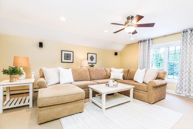 7 Lisa Lane, Rochester, NH 03868