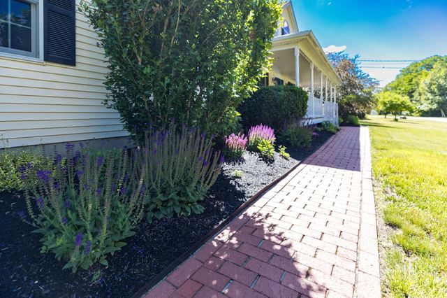 7 Lisa Lane, Rochester, NH 03868