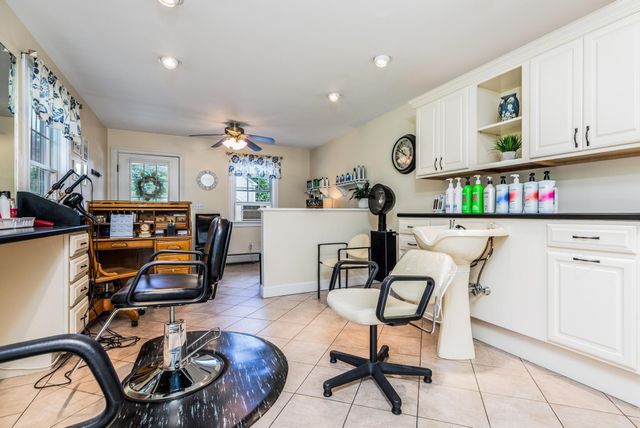 7 Lisa Lane, Rochester, NH 03868
