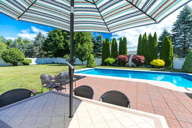 7 Lisa Lane, Rochester, NH 03868