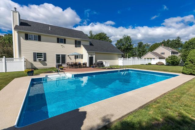 7 Lisa Lane, Rochester, NH 03868