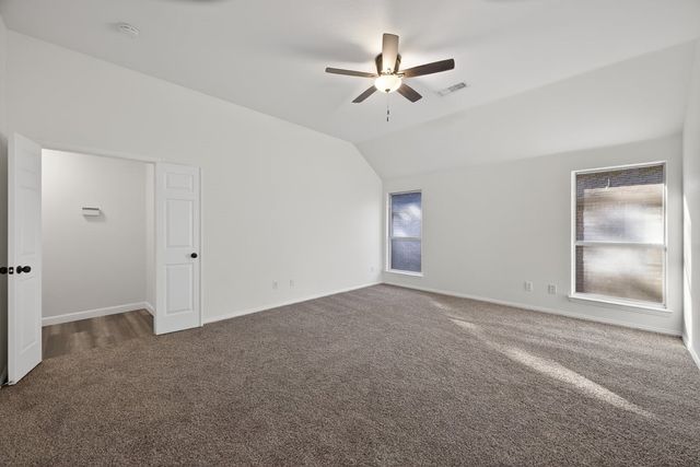 3921 Larkspur Drive, Haltom City, TX 76137