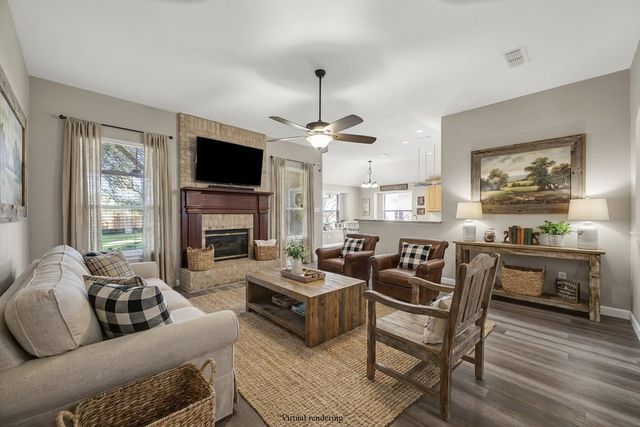 3921 Larkspur Drive, Haltom City, TX 76137