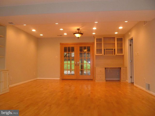 7115 WARBLER LN, Mclean, VA 22101