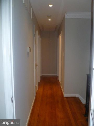 7115 WARBLER LN, Mclean, VA 22101