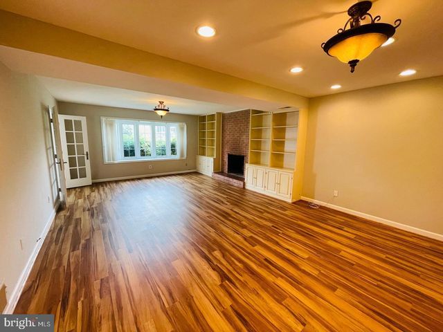 7115 WARBLER LN, Mclean, VA 22101