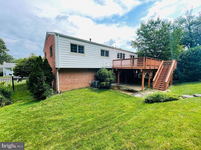 7115 WARBLER LN, Mclean, VA 22101