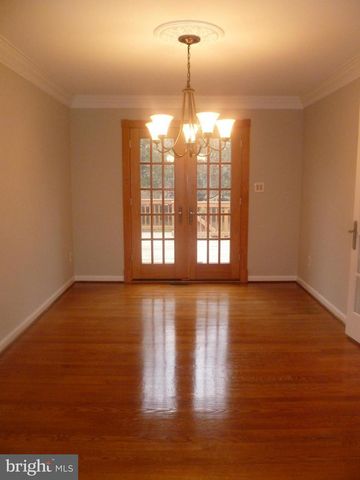 7115 WARBLER LN, Mclean, VA 22101