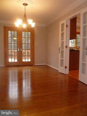 7115 WARBLER LN, Mclean, VA 22101