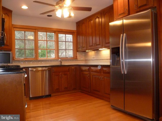 7115 WARBLER LN, Mclean, VA 22101