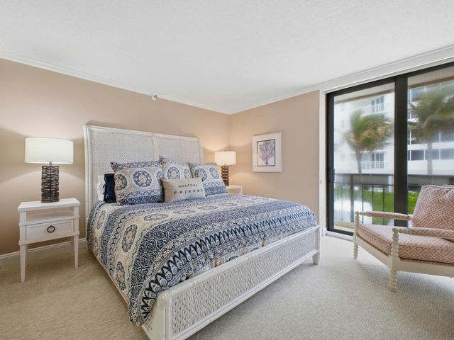 3009 S Ocean Boulevard 205, Highland Beach, FL 33487