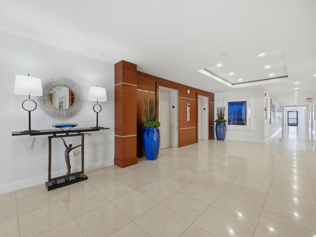 3009 S Ocean Boulevard 205, Highland Beach, FL 33487