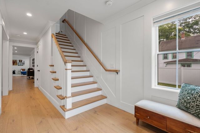 12 South Lincoln St, Natick, MA 01760