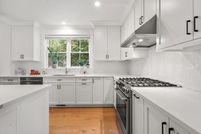 12 South Lincoln St, Natick, MA 01760